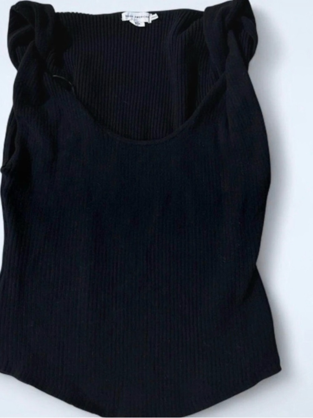 Good American Black Ribbed Scoop Tank. Size : 3 / 4